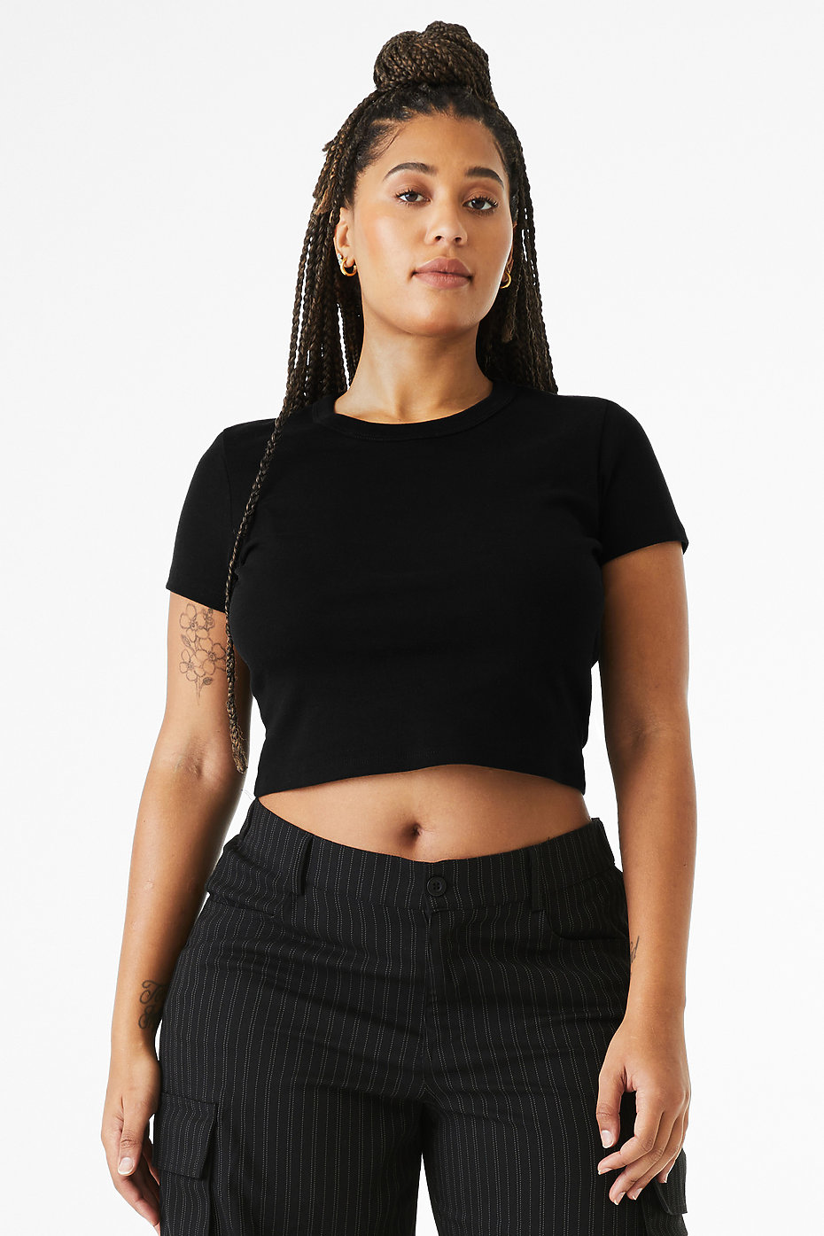 Buy Styli Women's Black 4 Way Stretch Solid Skinny Cropped